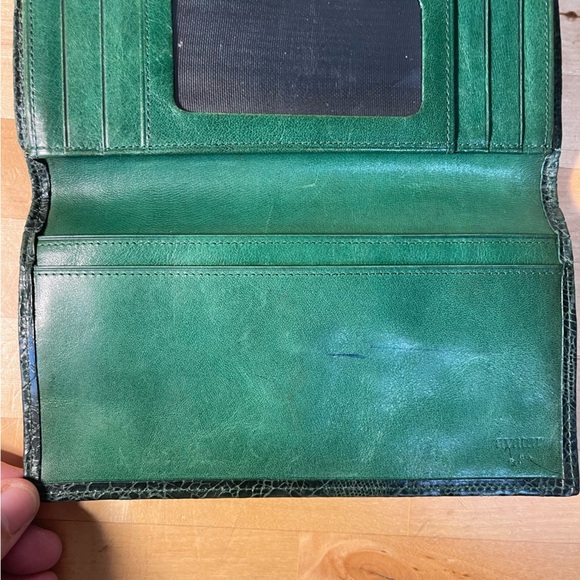 Abas Avatar Alligator embossed green leather trifold wallet/organizer - Picture 10 of 16